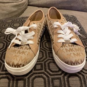 Michael Kors Sneakers